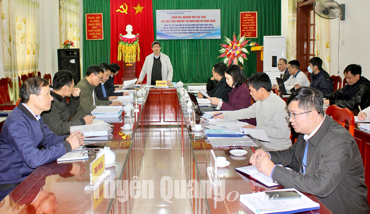 Đánh giá, nghiệm thu Đề tài chế tạo thiết bị cảnh báo sạt lở trên hệ thống giao thông đường bộ